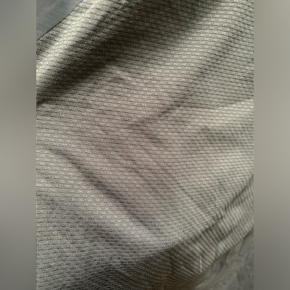 Lululemon Men’s activewear short sleeve shirt size  XL - Picture 5 of 7